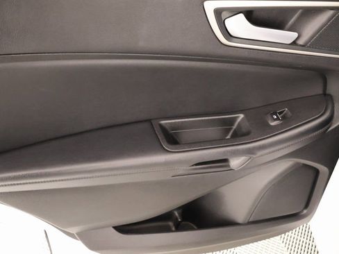 Used 2024 Ford Edge SEL image 16