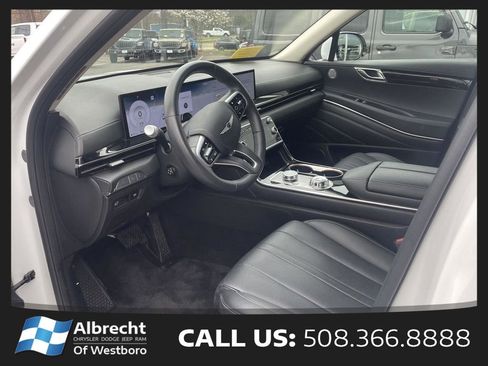 Used 2025 Genesis GV80 2.5T Standard AWD/4WD image 9
