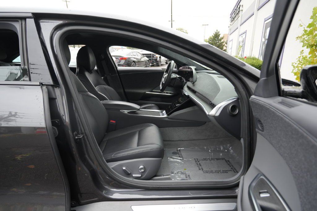 Used 2023 Lucid Air Pure AWD/4WD image 29