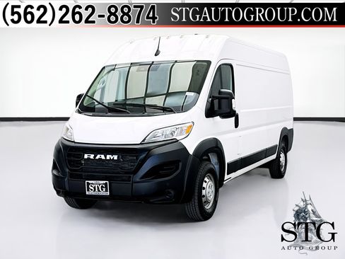 Used 2023 RAM ProMaster 3500 FWD image 1