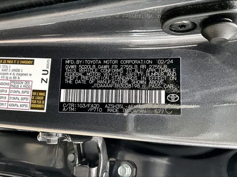 Used 2024 Toyota Crown AWD/4WD image 33