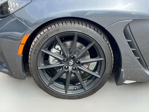 Used 2025 Toyota GR86 Premium RWD image 29