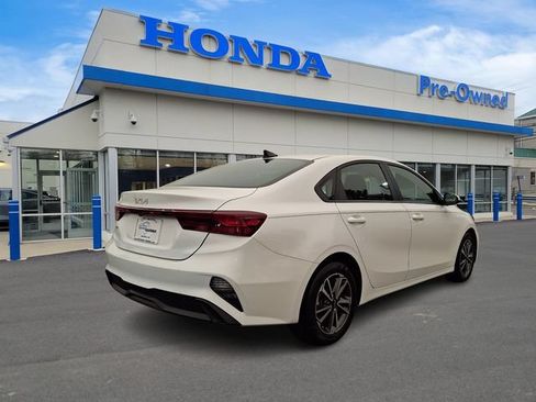 Used 2024 Kia Forte LXS FWD image 4
