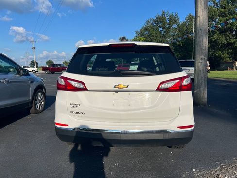 Used 2018 Chevrolet Equinox LS FWD image 5