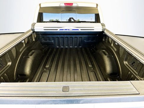 Used 2020 Ford F150 Lariat w/ Equipment Group 502A Luxury AWD/4WD image 27