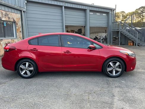 Used 2018 Kia Forte S image 4