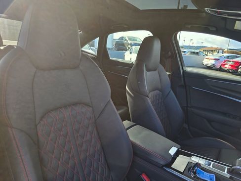 Used 2025 Audi S6 Prestige image 14