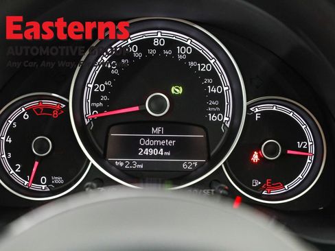 Used 2018 Volkswagen Beetle 2.0T S image 19