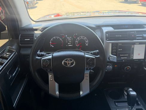 Used 2022 Toyota 4Runner SR5 AWD/4WD image 16