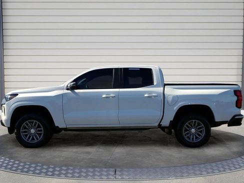 Used 2024 Chevrolet Colorado LT w/ LT Convenience Package AWD/4WD image 4