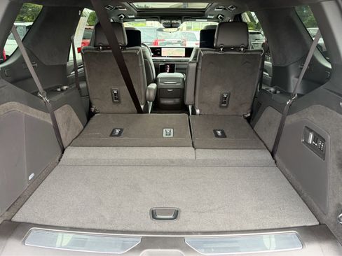 Certified 2026 Cadillac Escalade V AWD/4WD image 29
