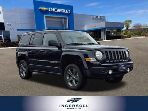 Used 2015 Jeep Patriot High Altitude image 1