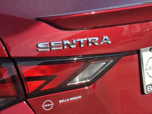 Certified 2022 Nissan Sentra SR w/ Electronics Package image 23