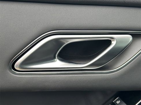 Used 2025 Land Rover Range Rover Velar Dynamic SE image 25