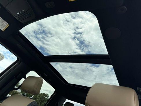 New 2025 Ford F250 Lariat w/ Lariat Ultimate Package image 30