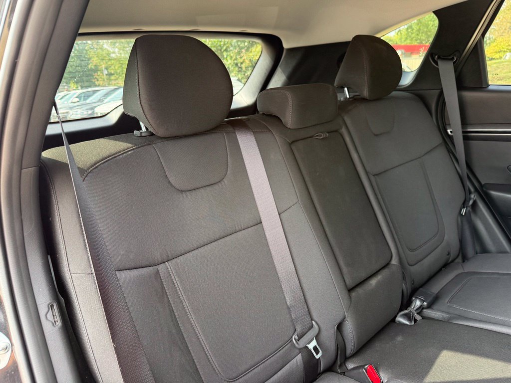 Used 2022 Hyundai Tucson SEL AWD/4WD image 18