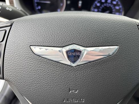 Used 2016 Hyundai Genesis 3.8 image 17