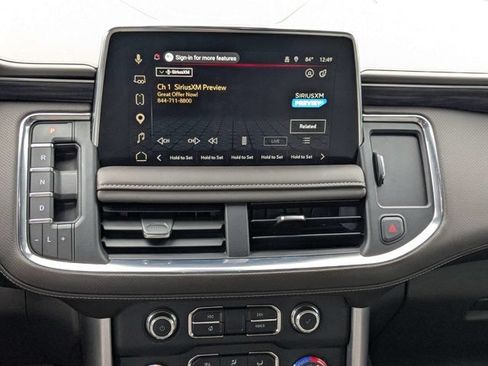 Used 2023 GMC Yukon XL SLT w/ SLT Luxury Package RWD image 18