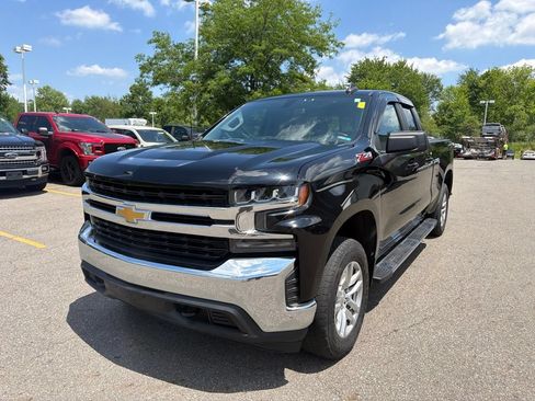 Used 2019 Chevrolet Silverado 1500 LT w/ All-Star Edition AWD/4WD image 4