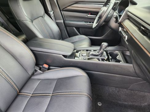 Used 2025 MAZDA CX-50 AWD 2.5 S w/ Premium Plus Pkg image 13