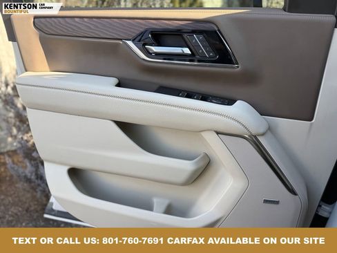 Used 2025 GMC Yukon XL Denali image 24