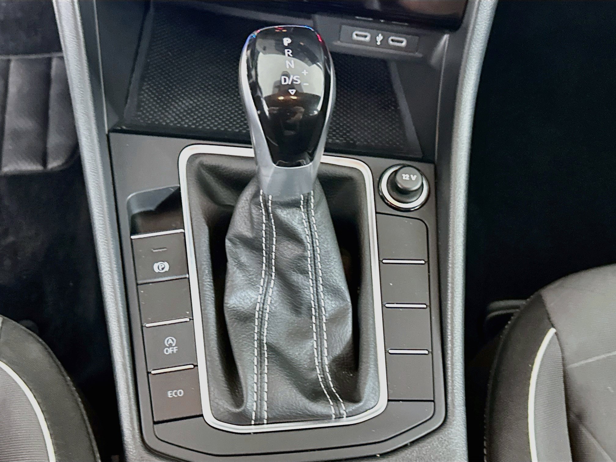 Used 2025 Volkswagen Jetta Sport FWD image 24