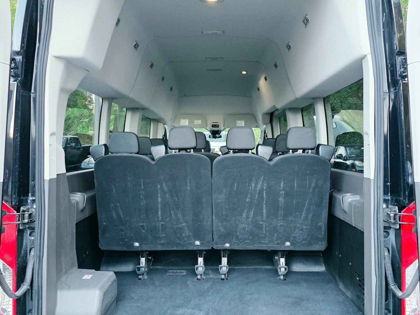 Used 2022 Ford Transit 350 XLT RWD image 21