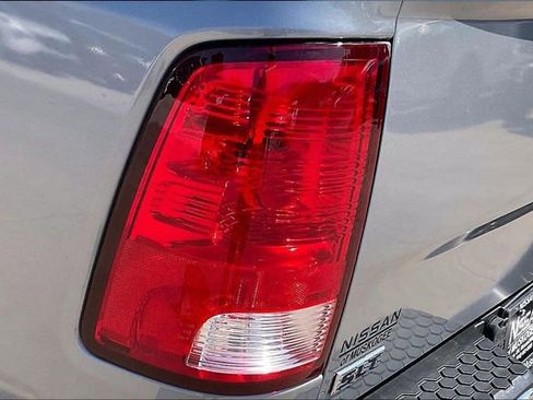 Used 2019 RAM 1500 Classic SLT w/ Luxury Group AWD/4WD image 23