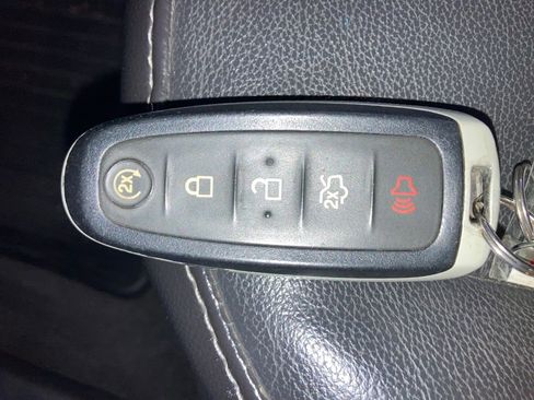 Used 2013 Ford Focus Titanium w/ Titanium Handling Pkg image 30