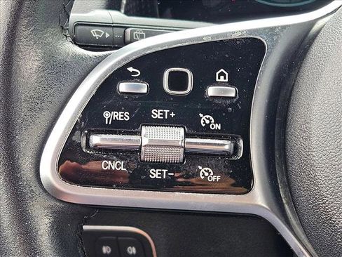 Used 2022 Mercedes-Benz GLB 250 image 12