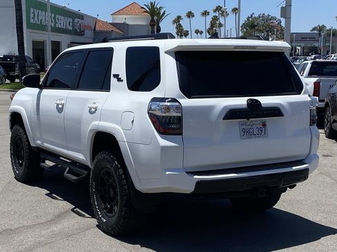 Certified 2023 Toyota 4Runner TRD Off-Road Premium w/ Off Road Premium Plus Package AWD/4WD image 4