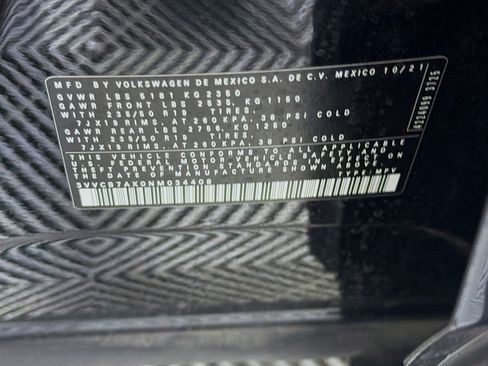 Used 2022 Volkswagen Tiguan SE R-Line FWD image 12