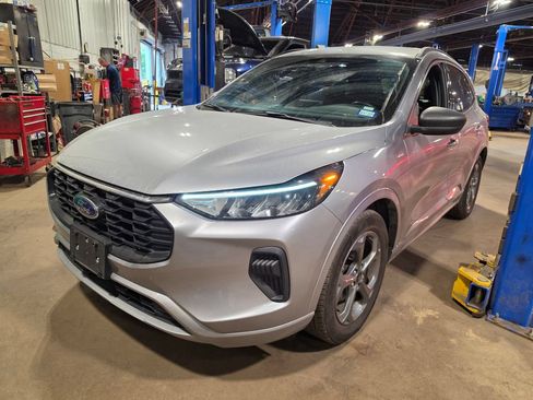 Used 2024 Ford Escape ST-Line FWD image 1