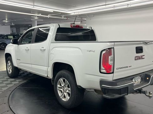 Used 2019 GMC Canyon SLE image 3