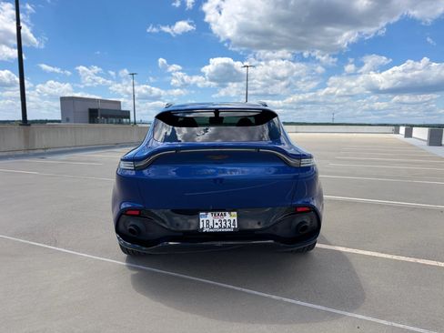 Used 2021 Aston Martin DBX AWD/4WD image 9
