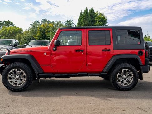 Used 2014 Jeep Wrangler Unlimited Rubicon w/ Dual Top Group image 13