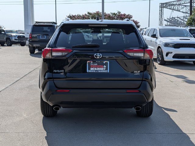 Used 2024 Toyota RAV4 XLE AWD/4WD image 6