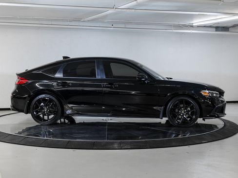 Used 2024 Honda Civic Sport image 8