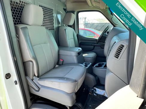 Used 2019 Nissan NV 2500 SV w/ Navigation Package RWD image 8