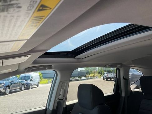 Used 2019 Honda CR-V EX image 8