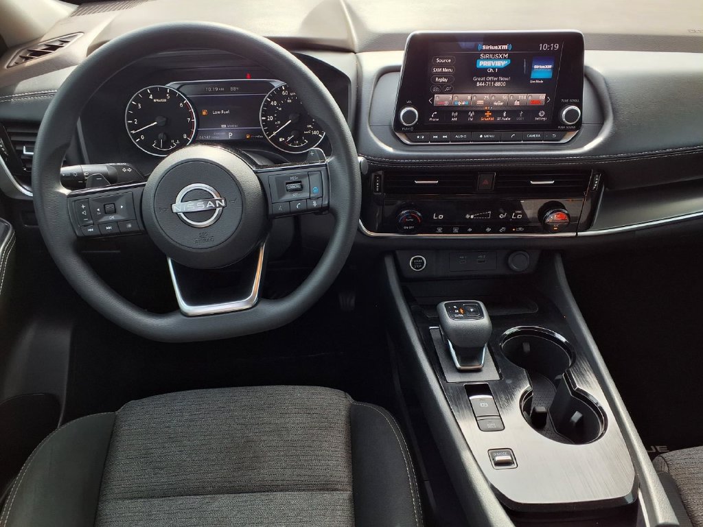 Used 2023 Nissan Rogue SV FWD image 12