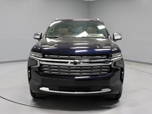 Used 2021 Chevrolet Suburban Premier w/ Premium Package AWD/4WD image 7