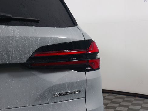 New 2025 BMW X5 xDrive40i w/ Parking Assistance Package image 11