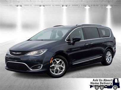 Used 2018 Chrysler Pacifica Touring-L Plus w/ Tire & Wheel Group