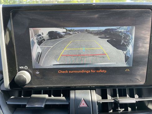 Used 2024 Toyota RAV4 LE FWD image 33