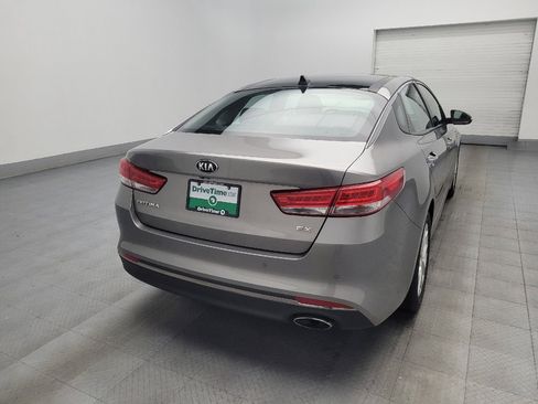 Used 2016 Kia Optima EX w/ Premium Package image 9