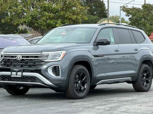 New 2026 Volkswagen Atlas Peak Edition AWD/4WD image 8