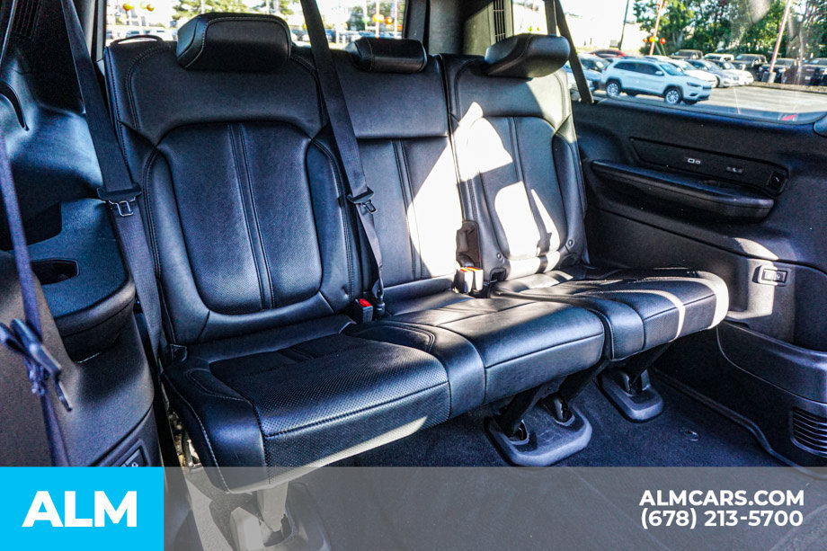 Used 2024 Jeep Wagoneer L Series II w/ Flexible Seating Group AWD/4WD image 22