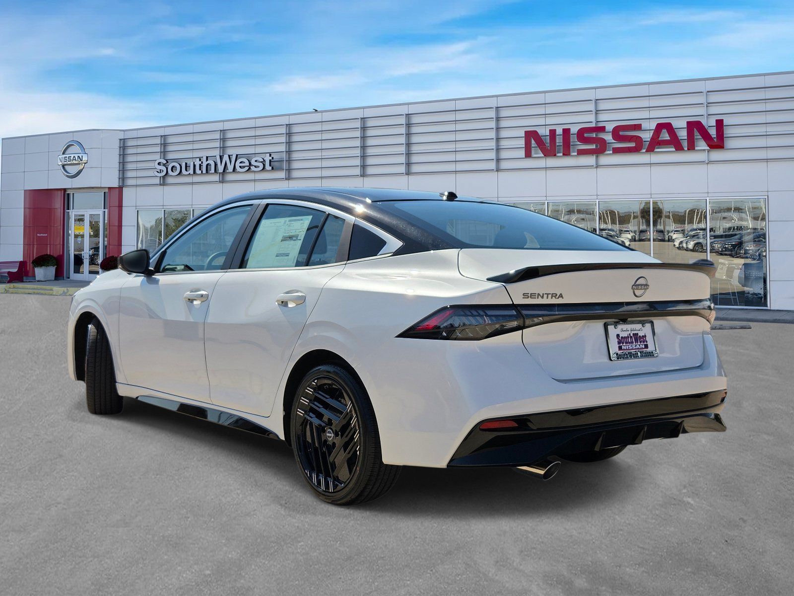 New 2027 Nissan Sentra SR FWD image 7