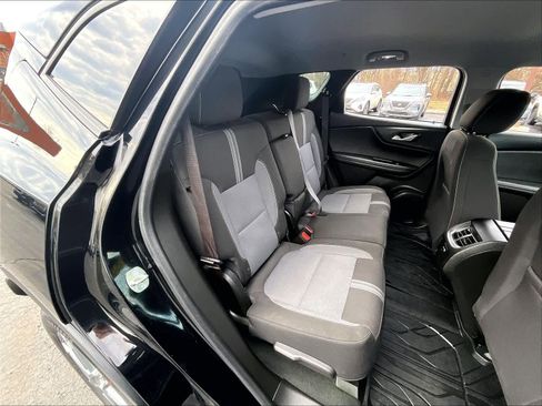 Used 2023 Chevrolet Blazer LT image 15